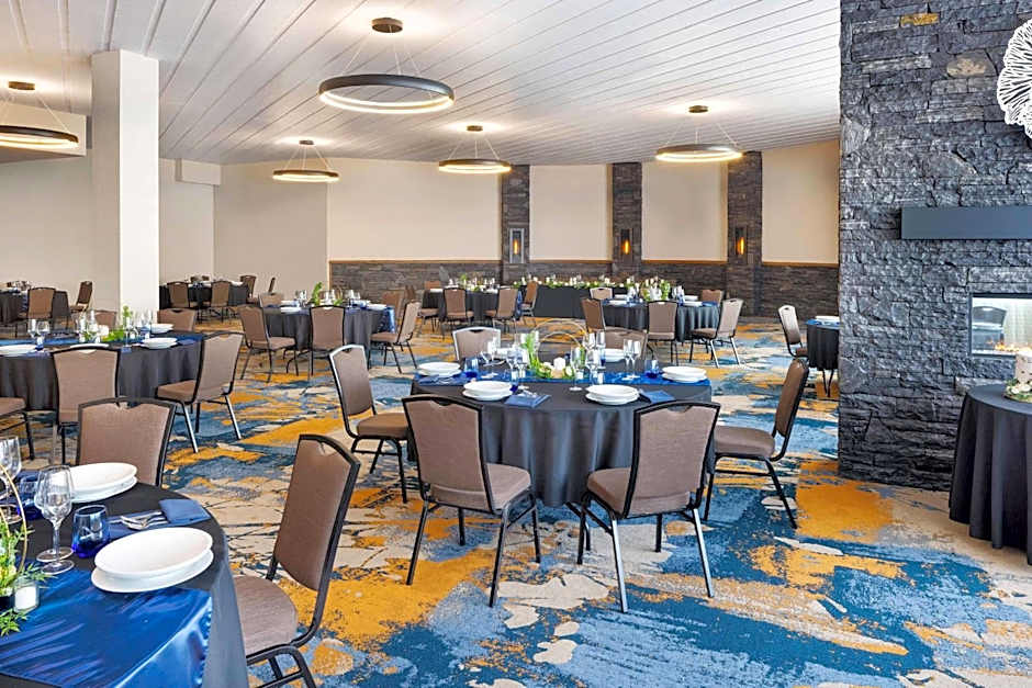 Delta Hotels by Marriott Grande Prairie Airport