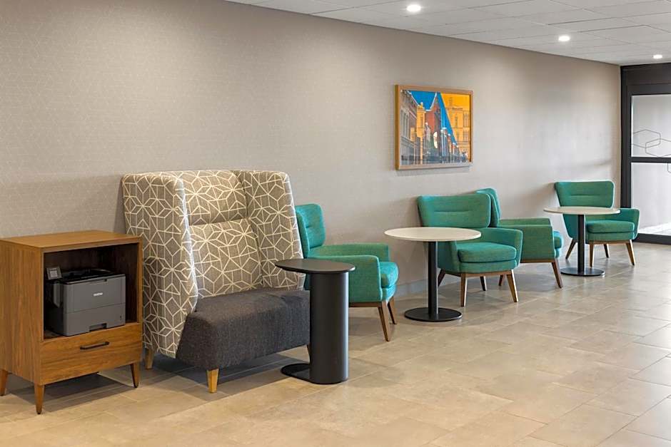 Hampton Inn Staunton