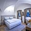 Maxim Suites by Elias Holl