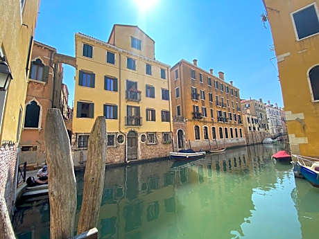 Suite House new apartments wi fi Venice island