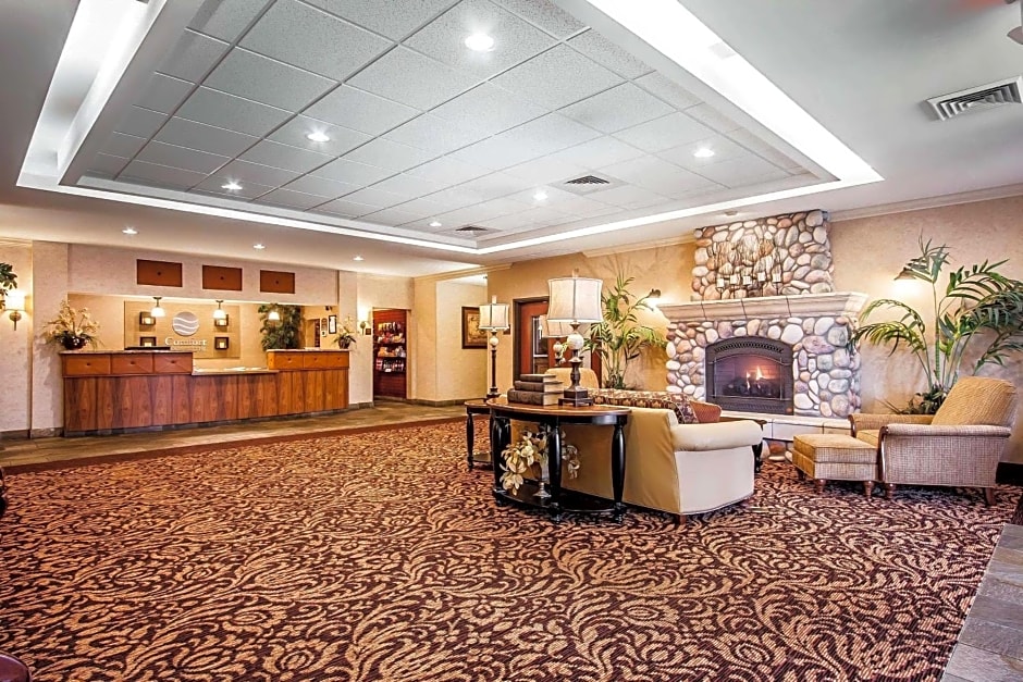 Comfort Inn & Suites McMinnville Wine Country