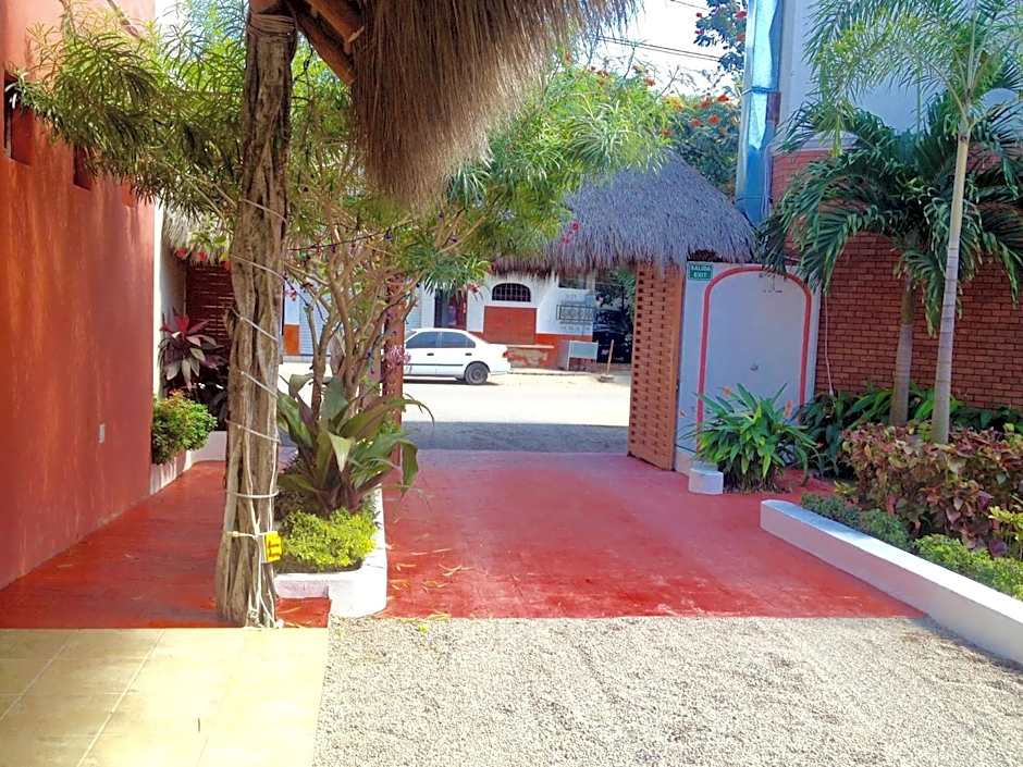 Hotel y Suites Los Encantos