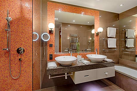Deluxe Junior Suite