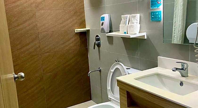 Microtel by Wyndham Tarlac