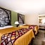 Super 8 by Wyndham Macon West