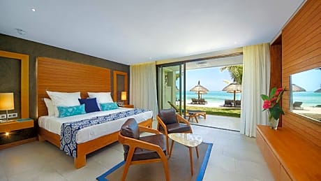 Ocean Beachfront Room (2 Adults + 1 Child more than 5yrs) 