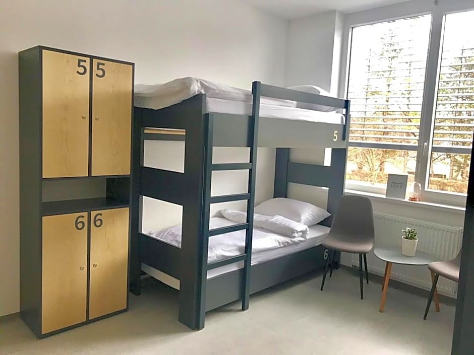 MS Sparrow Hostel