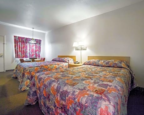 2 Queen Beds, No Smoking, Accessible Room