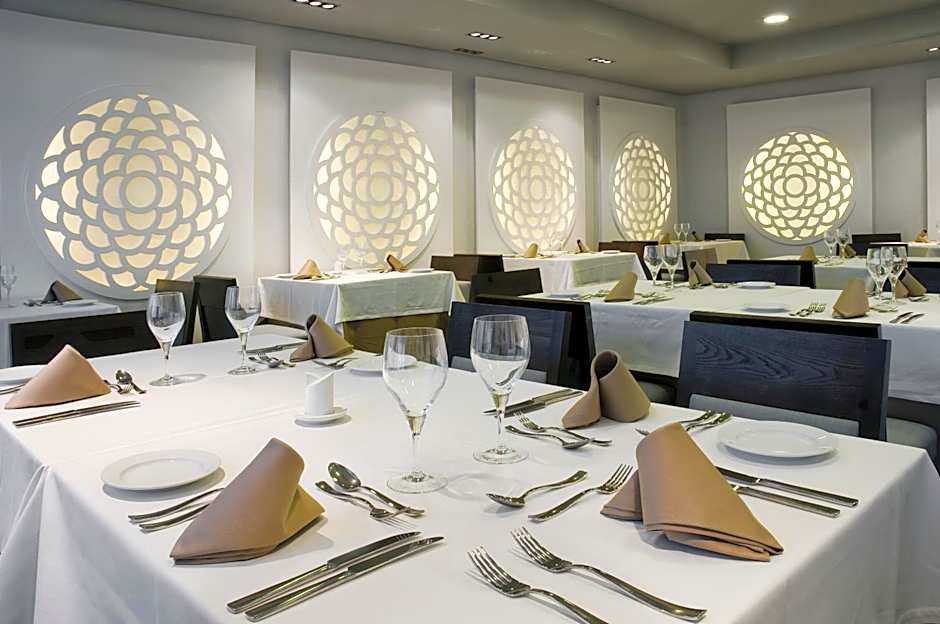 Kn Hotel Arenas del Mar Adults Only