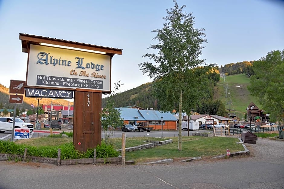 Alpine Lodge Red River