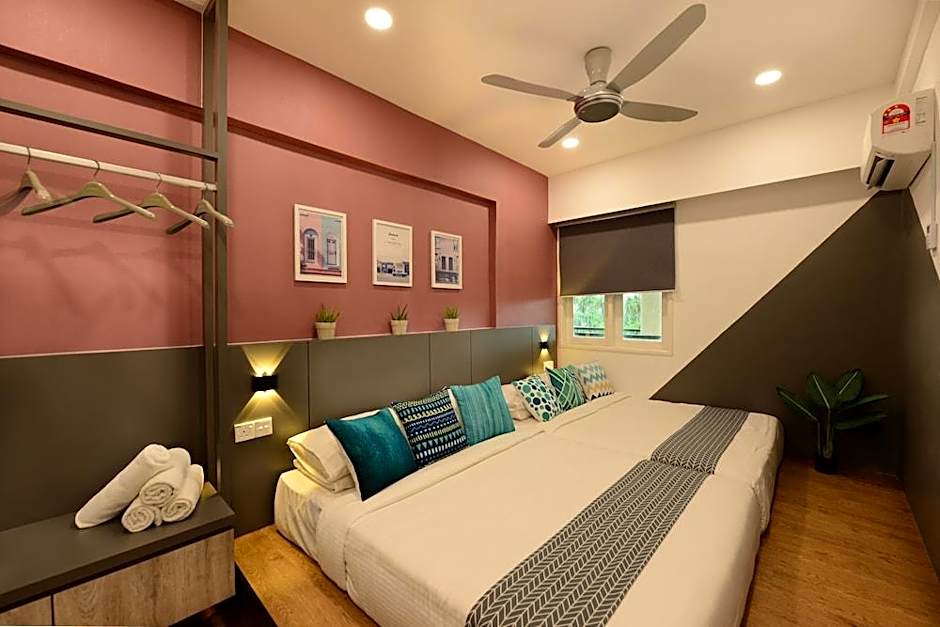 Kuah Town Service Suite Apartment @ Century Suria