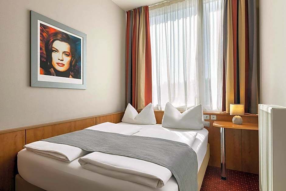 Amedia Express Passau, Trademark Collection by Wyndham