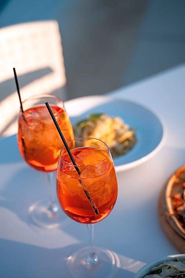 Niriides Luxury Villas