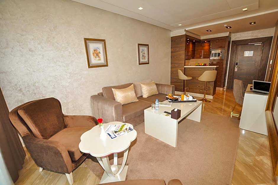 Suite Hotel Casa Diamond