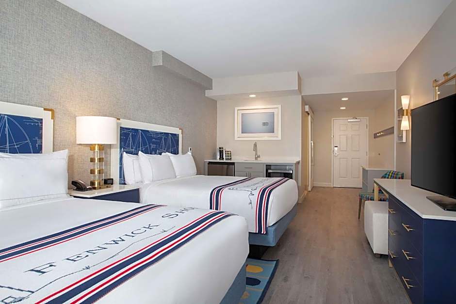 Fenwick Shores, Tapestry Collection by Hilton