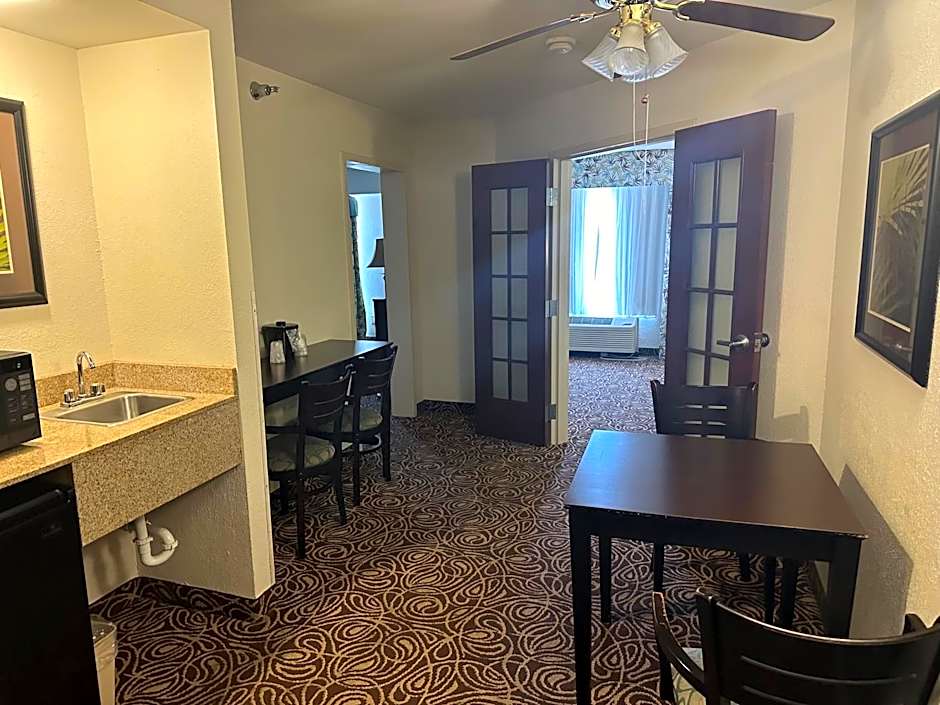 Country Inn & Suites by Radisson, Murrells Inlet, SC