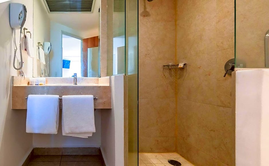 Sleep Inn Leon Antares