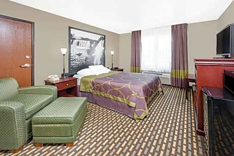 Queen Room - Disability Access/Non-Smoking