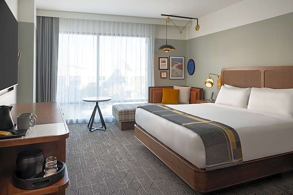 Asher Adams, Autograph Collection