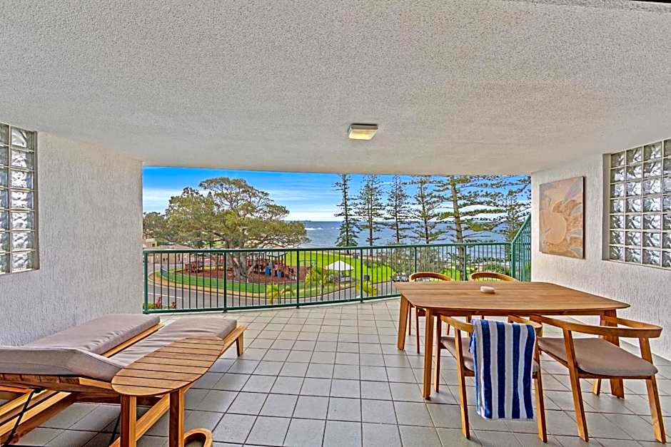 The Norfolks on Moffat Beach