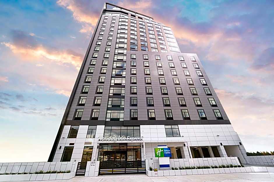 Holiday Inn Express Long Island City E New York By IHG
