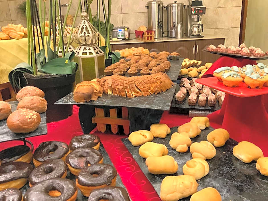 The Country Lodge Hotel