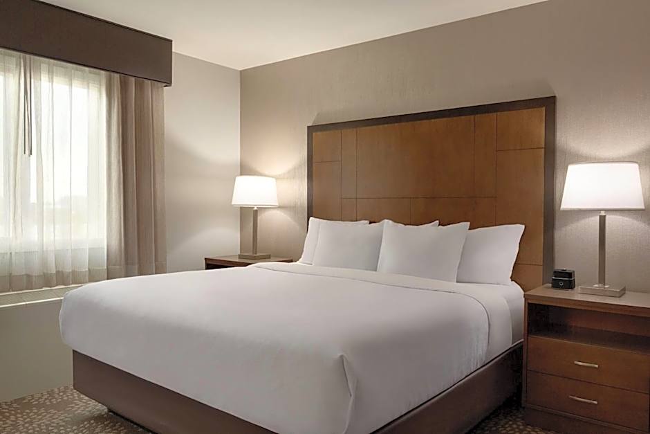 La Quinta Inn & Suites by Wyndham Fairbanks Airport