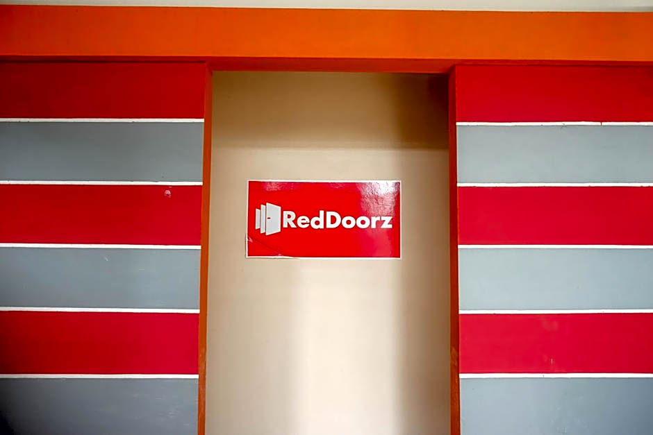 RedDoorz near Majapahit Semarang 2