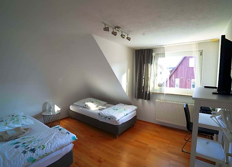 Fewo Reutlingen Heinestrasse OG