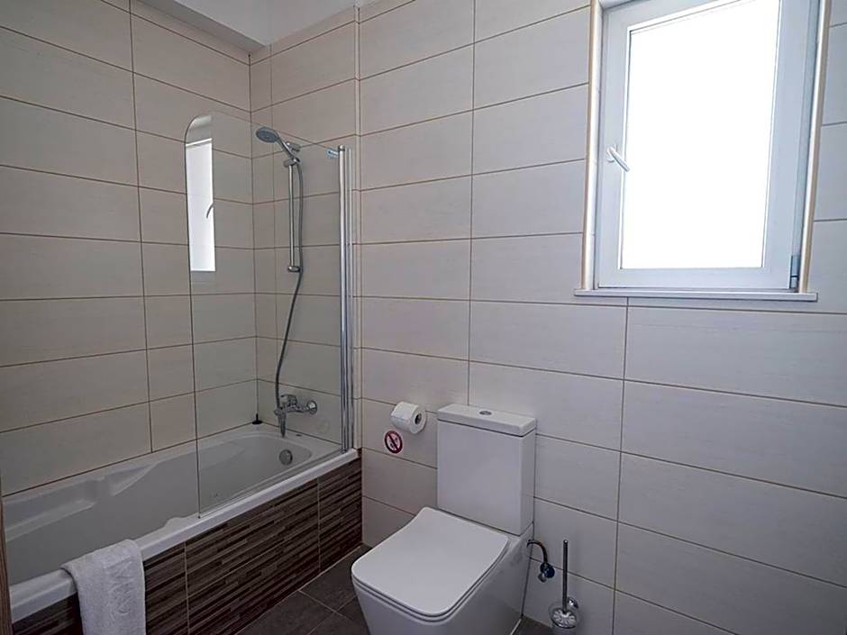 Villa Protaras Miramar, Luxury And New 5Bdr Protaras Villa With Pool