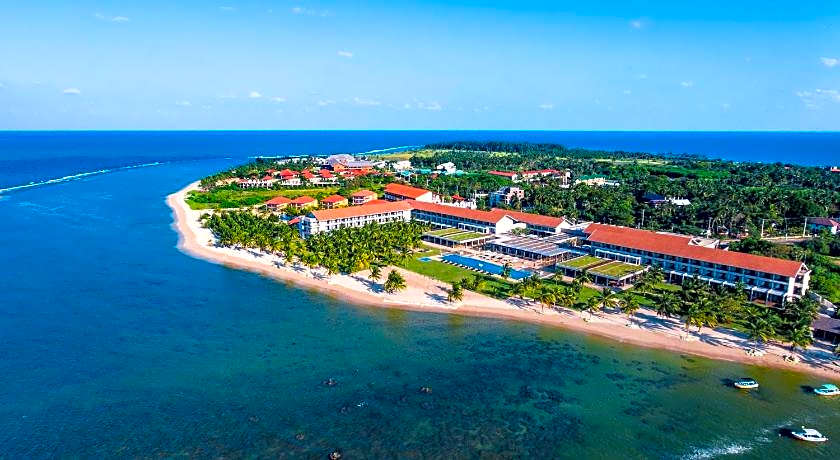 Amaya Beach Pasikudah