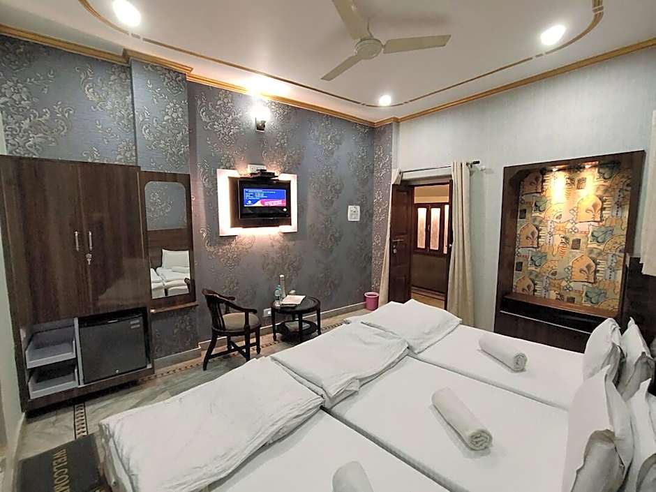 Shivratri Guest House Hotels – Varanasi, VA