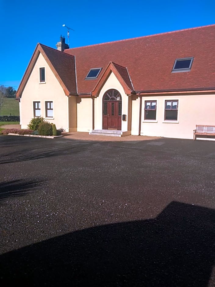 Tollyrose Country House – Newcastle