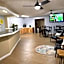 Super 8 by Wyndham Blackwell