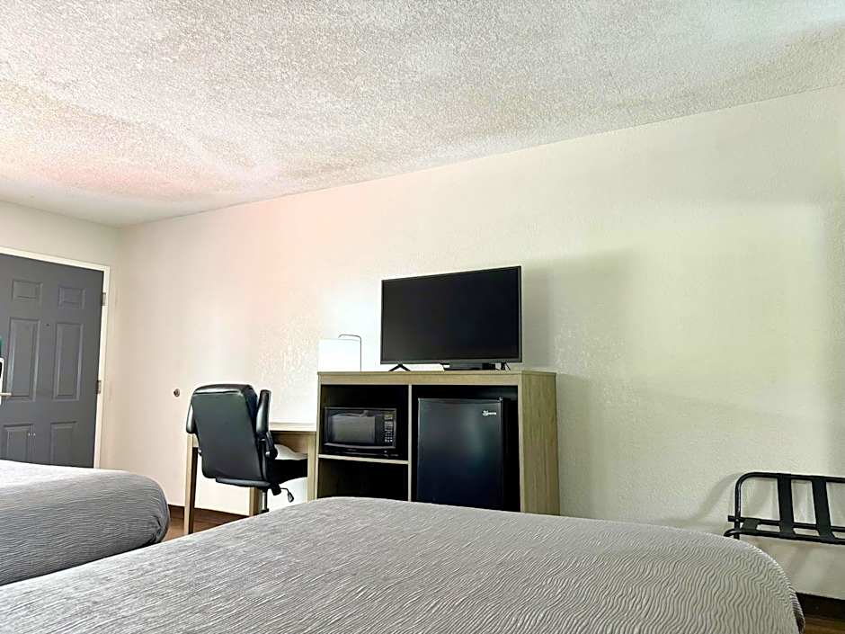 Quality Inn & Suites Greenville I-65