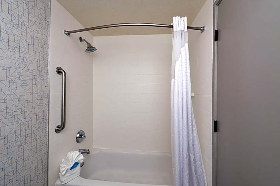 Holiday Inn Express Palm Desert By IHG