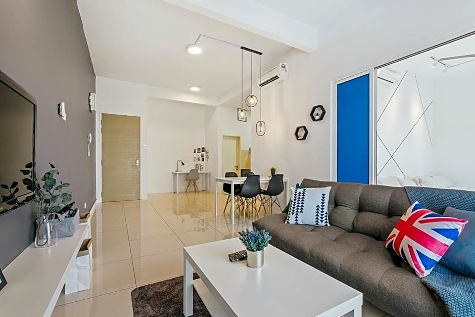 Puchong Skypod Residence, 1-5 pax with Balcony Unit, Walking Distance to IOI Mall, 10min Drive to Sunway