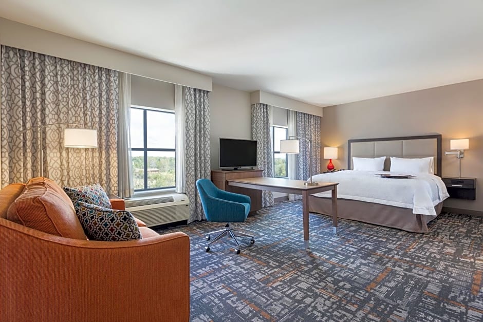 Hampton Inn & Suites West Des Moines Mill Civic