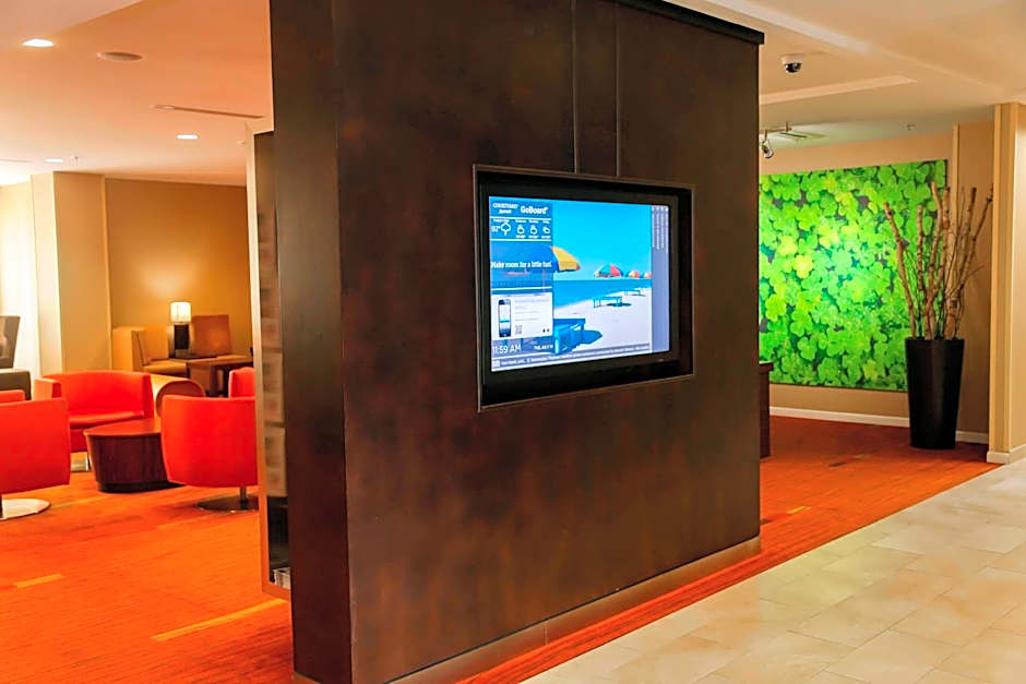 Courtyard by Marriott Biloxi North/D'Iberville