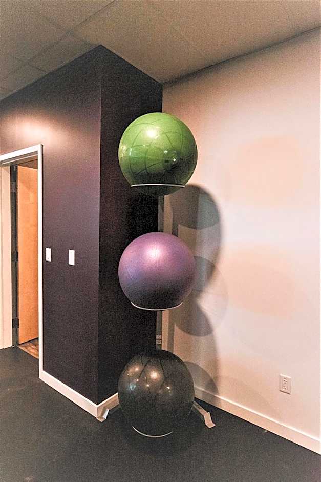 Coast Nisku Inn & Conference Centre