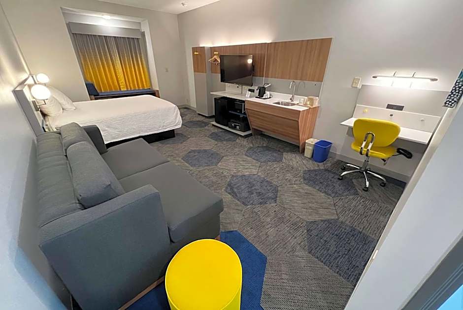 Microtel Inn & Suites By Wyndham Charlotte/Northlake