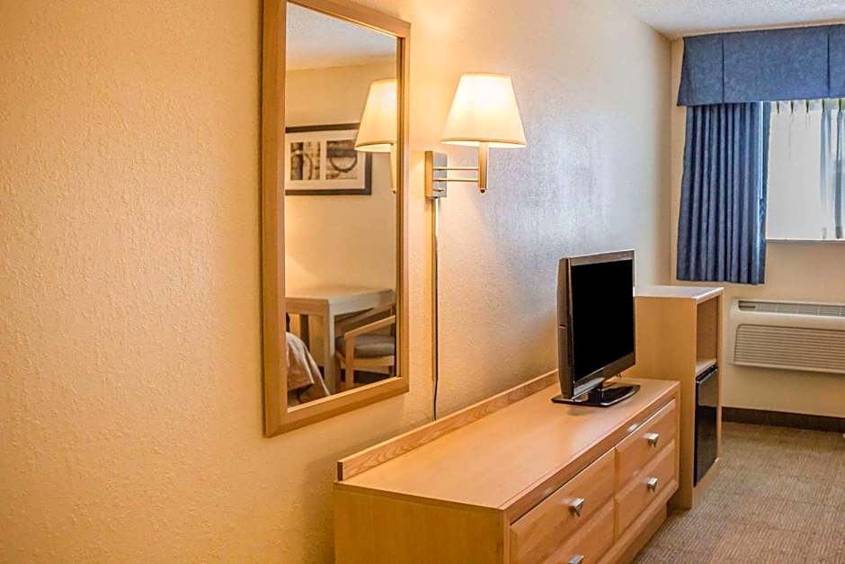 Quality Inn Port Clinton Waterfront