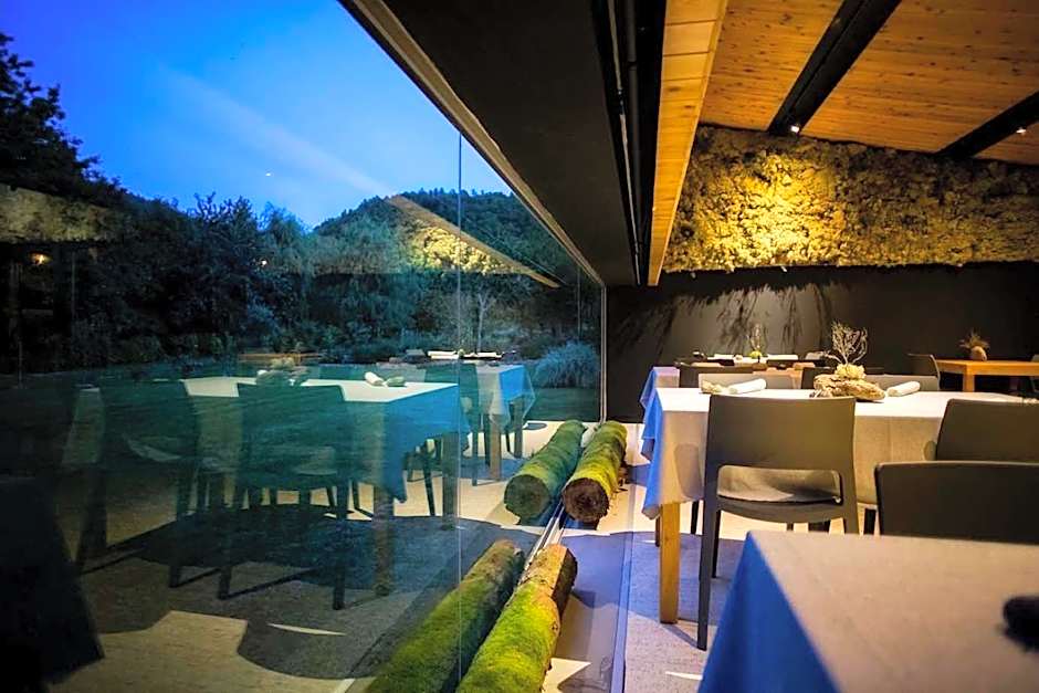 Furnas Lake Forest Living