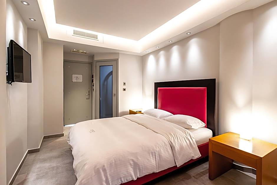 Comfy Boutique Hotel