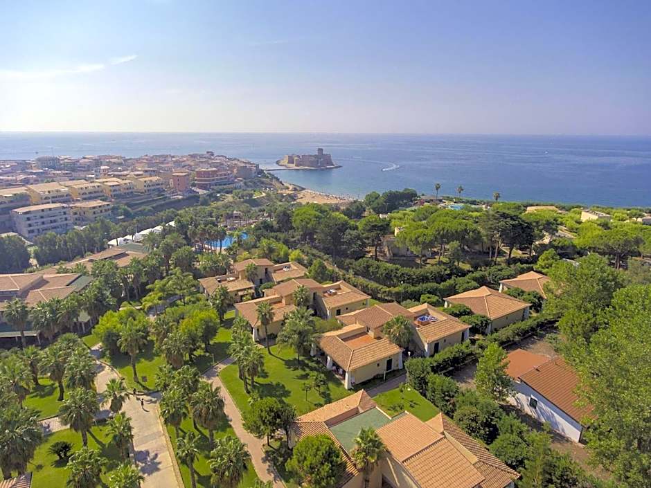 TH Le Castella - Baia degli Dei Village