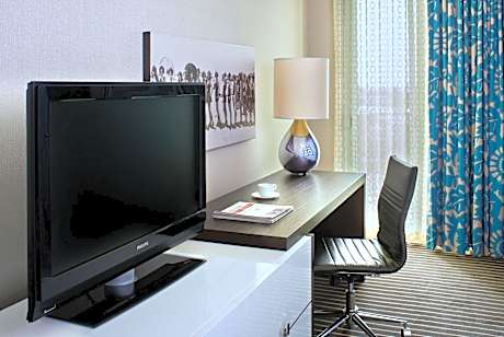King Room with Balcony - Partial Ocean View