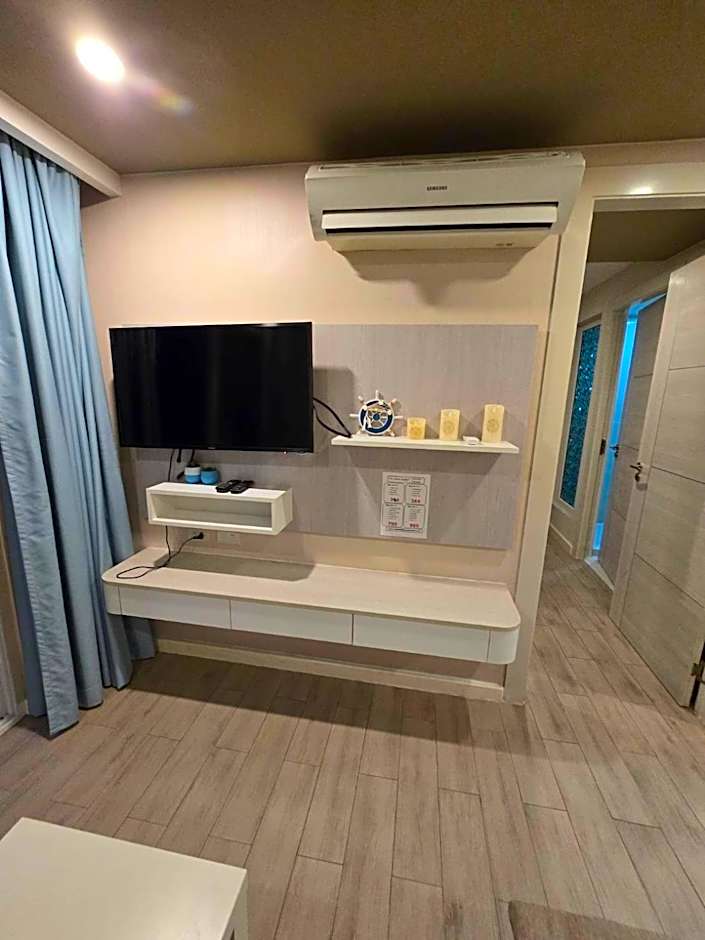 Seven Seas Pattaya by nty