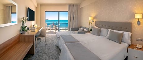 Twin Room with Sea View and Terrace