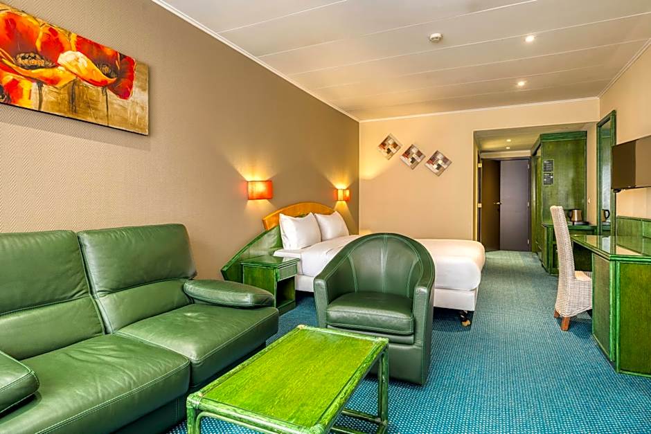 B&B HOTEL Mons Centre