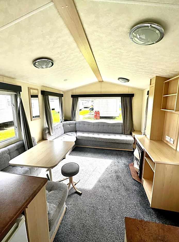 Goldflinch - 3 bedroom (8 birth) caravan Sand Le Mere